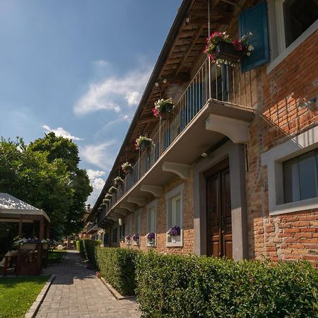 La Madernassa Resort - Casalora Dimora Storica Di Charme Guarene Екстер'єр фото