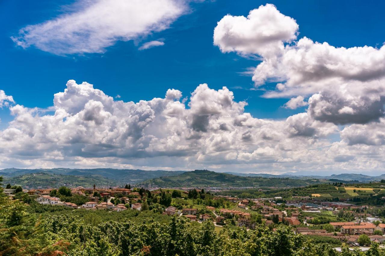 La Madernassa Resort - Casalora Dimora Storica Di Charme Guarene Екстер'єр фото